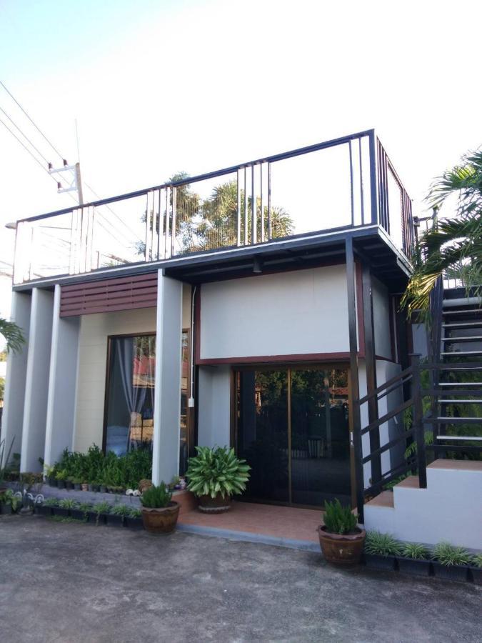 บ้านขวัญกมล Csiangkham Kültér fotó