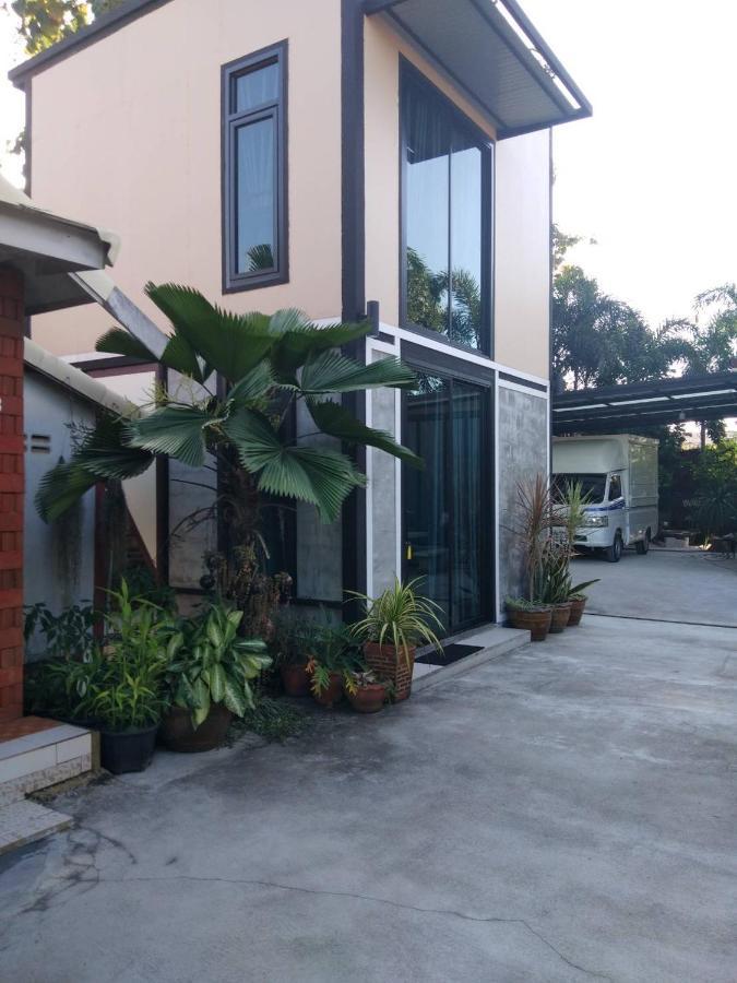 บ้านขวัญกมล Csiangkham Kültér fotó